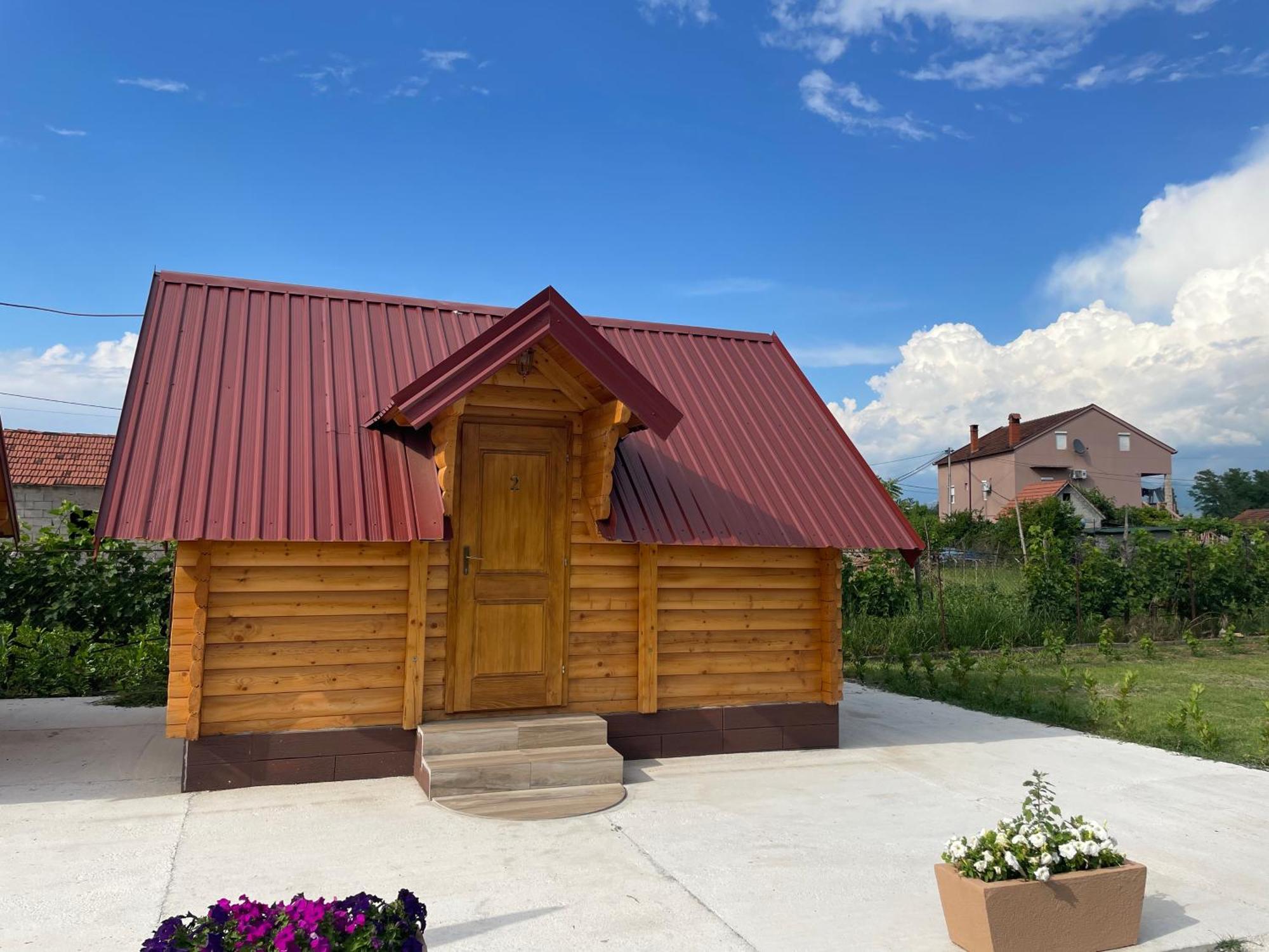 Cozy Bungallows Podgorica Bagian luar foto